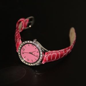 NEW! Pretty Pink Faced Ladies / Girl's Watch